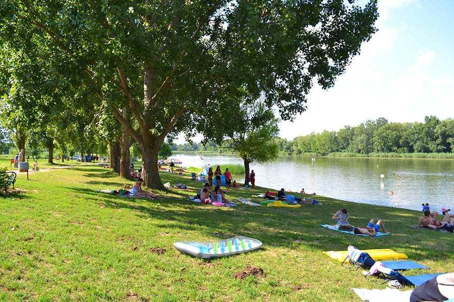 Csonakos Vendeghaz Pension Tiszafüred Buitenkant foto